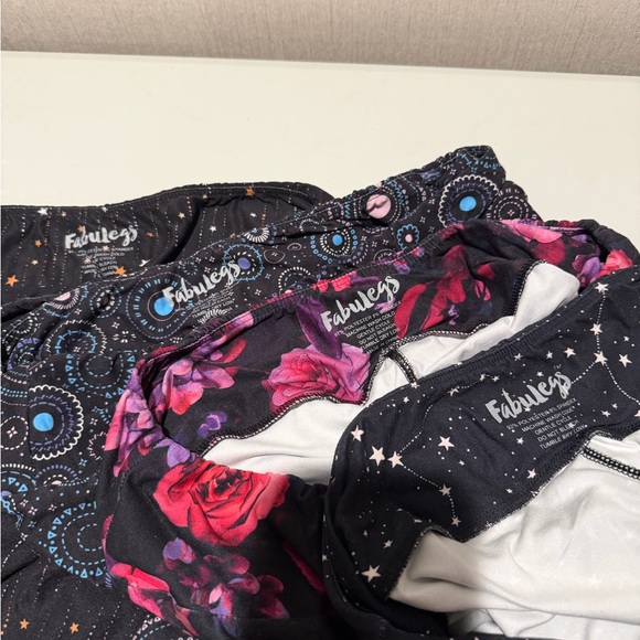 Colorful Patterned Leggings Set - Picture 2 of 2